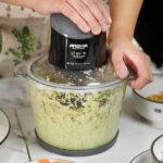 ⁦فرامة لحم من أرشيا - سعة 3 لتر - قوة 800 واط -  أسود⁩ - الصورة ⁦3⁩